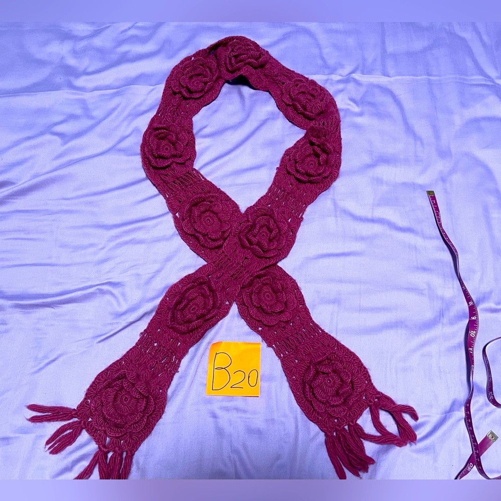 Scarf  crochet/ knitting / dimension flowers scarf